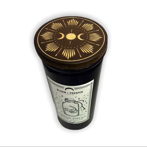 Bloom & Prosper Hocus Pocus Hand Poured Halloween Candle richly scented LRG Rare - Picture 7 of 8